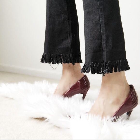 BLACK Frayed hem denim pants with cutout knee. - Picture 4 of 8